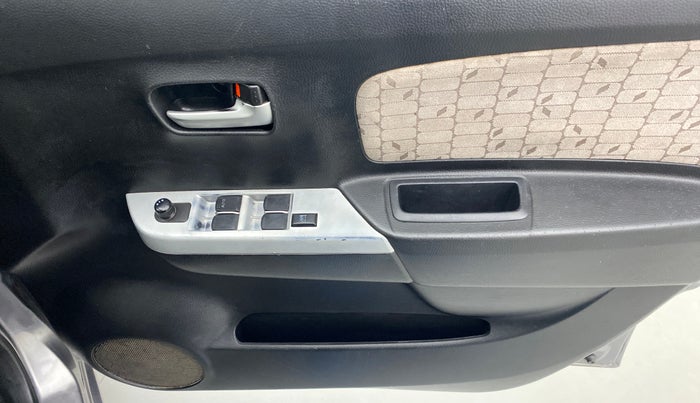 2016 Maruti Wagon R 1.0 VXI, Petrol, Manual, 66,122 km, Driver Side Door Panels Control