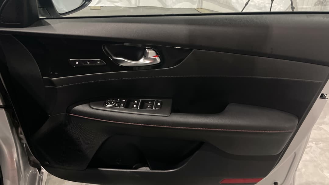 2024 Kia Cerato Gt, Automatic, 7617 km, Speaker View