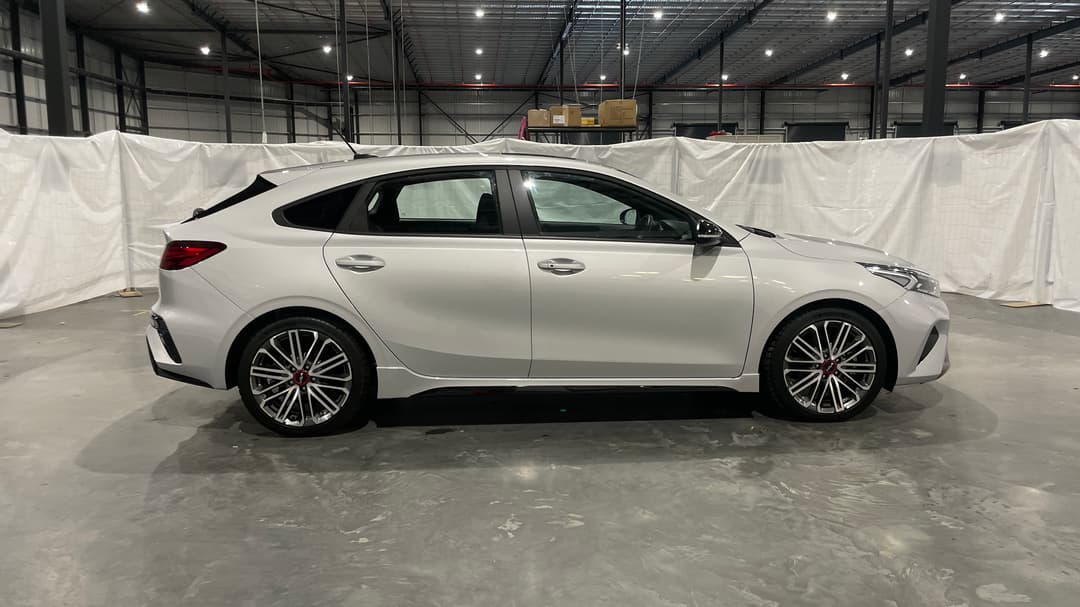 2024 Kia Cerato Gt, Automatic, 7617 km, Right Side View