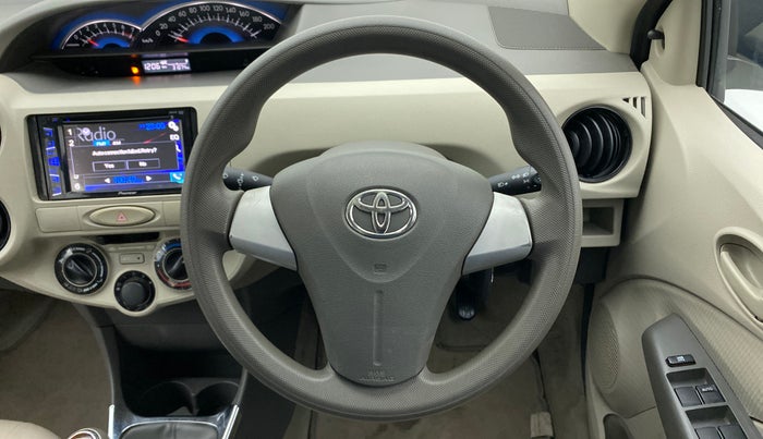 2016 Toyota Etios G, Petrol, Manual, 31,073 km, Steering Wheel Close Up