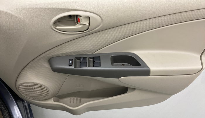 2016 Toyota Etios G, Petrol, Manual, 31,073 km, Driver Side Door Panels Control