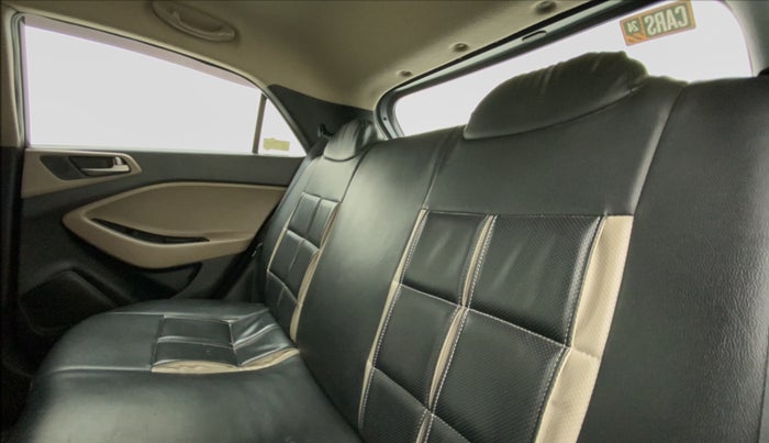 2015 Hyundai Elite i20 MAGNA 1.2, Petrol, Manual, 38,860 km, Right Side Rear Door Cabin
