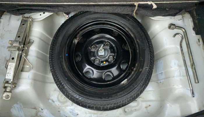 2016 Maruti Alto 800 LXI, Petrol, Manual, 27,335 km, Spare Tyre