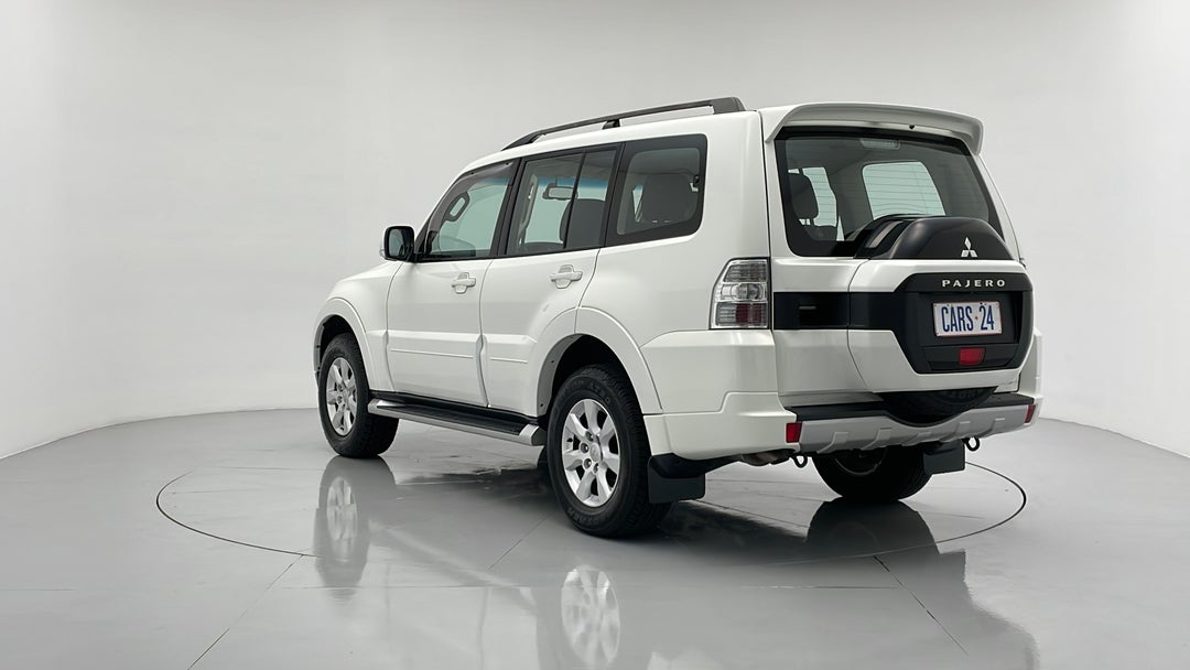 Left Back Diagonal (45- Degree) View