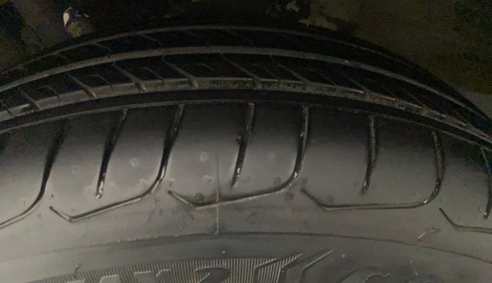 2018 Maruti Baleno DELTA PETROL 1.2, Petrol, Manual, 20,283 km, Left Rear Tyre Tread