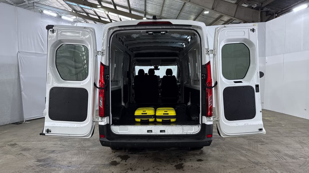 2022 LDV Deliver 9 Lwb Mid Roof, Automatic, 33390 km, Boot Inside View with Luggage
