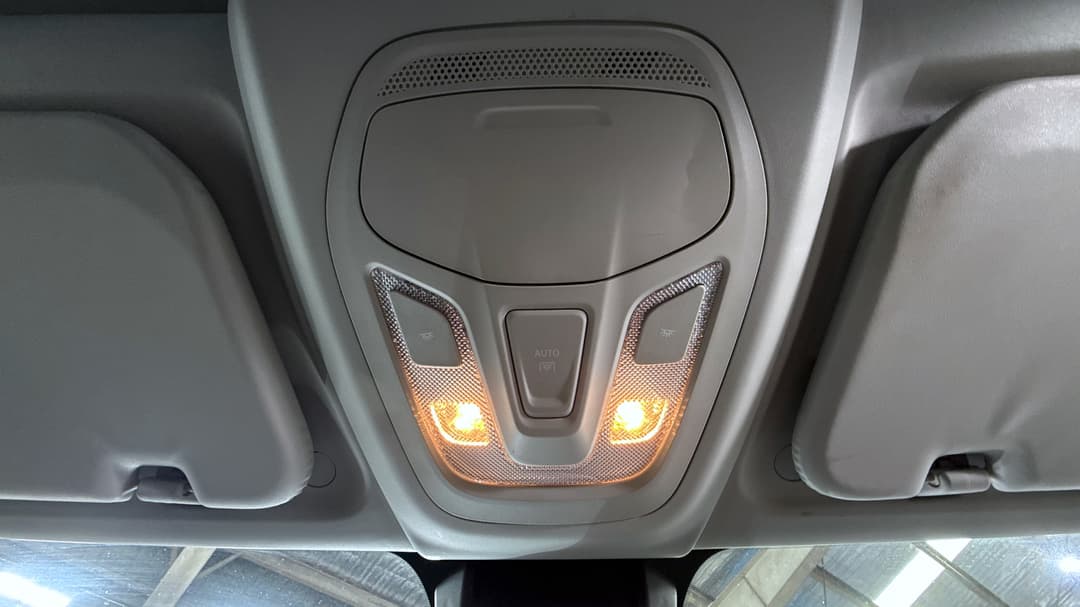 2022 LDV Deliver 9 Lwb Mid Roof, Automatic, 33390 km, On-Roof Controls/Sunglass holder