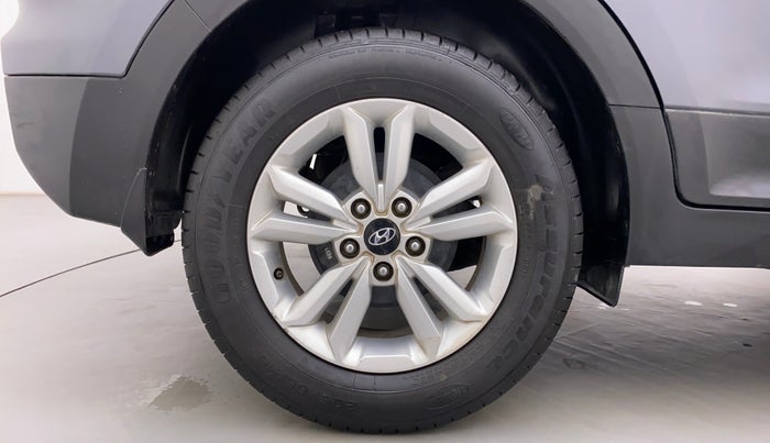 2016 Hyundai Creta 1.6 SX CRDI, Diesel, Manual, Right Rear Wheel