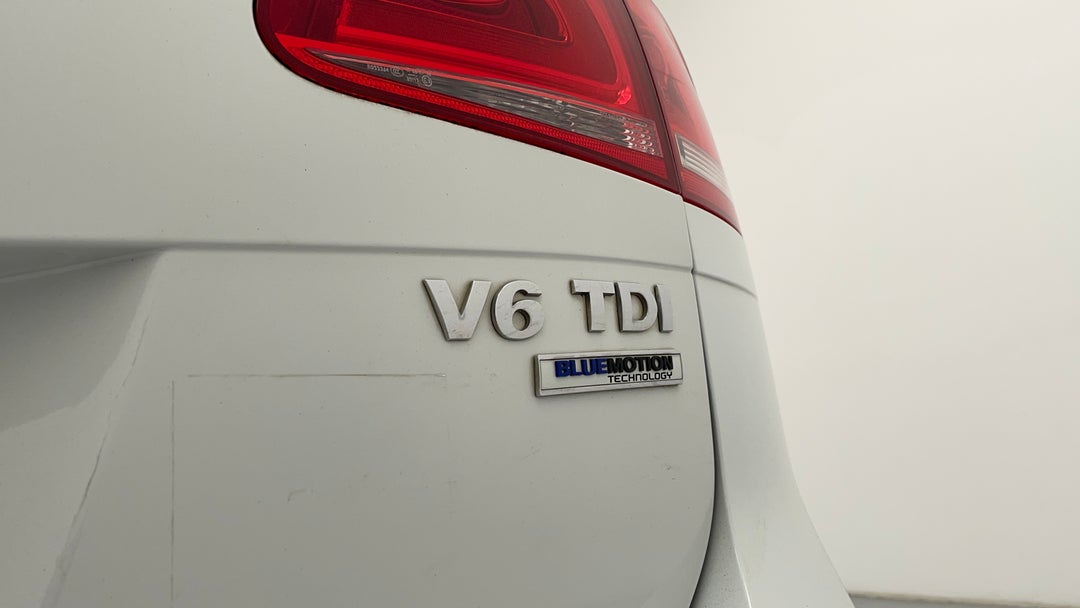 Badge (Boot Right Side)