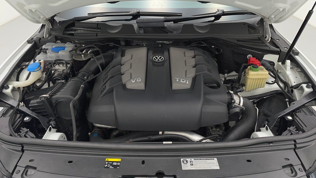 Open Bonnet (Engine)