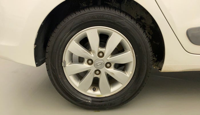 2014 Hyundai Xcent S AT 1.2 (O), Petrol, Automatic, 22,292 km, Right Rear Wheel