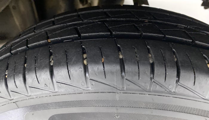 2019 Maruti Alto LXI, Petrol, Manual, 12,182 km, Left Rear Tyre Tread