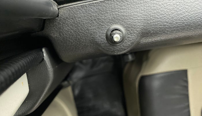 2019 Maruti Alto LXI, Petrol, Manual, 12,182 km, Lock system - Door lock knob has minor damage