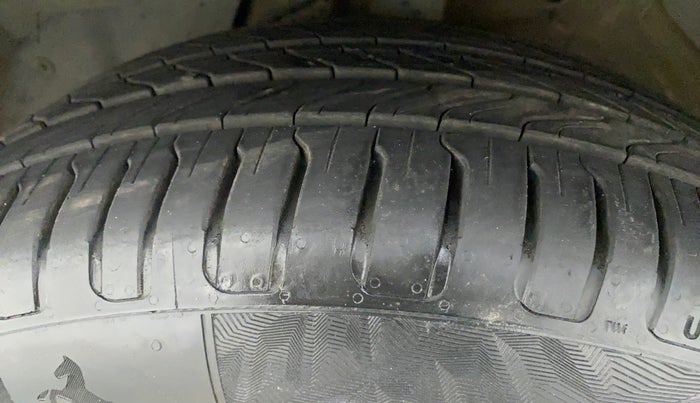 2020 MG HECTOR SMART 2.0 DIESEL, Diesel, Manual, 50,948 km, Left Front Tyre Tread