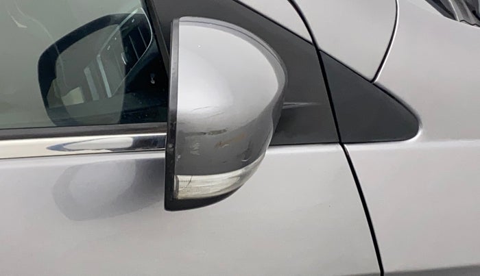 2018 Maruti Ciaz DELTA 1.4 MT PETROL, Petrol, Manual, 70,248 km, Right rear-view mirror - Indicator light has minor damage