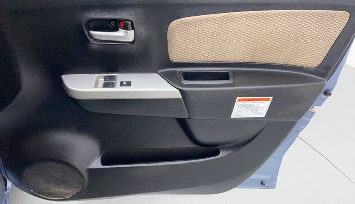 2018 Maruti Wagon R 1.0 LXI CNG, CNG, Manual, 27,860 km, Driver Side Door Panels Control