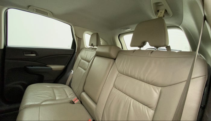 2013 Honda CRV 2.4L 4WD AVN AT, Petrol, Automatic, 1,13,035 km, Right Side Rear Door Cabin