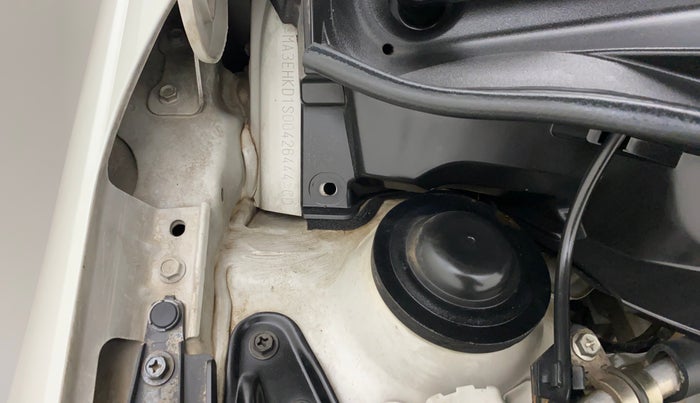 2013 Maruti Swift ZXI, Petrol, Manual, 39,406 km, Bonnet (hood) - Cowl vent panel has minor damage