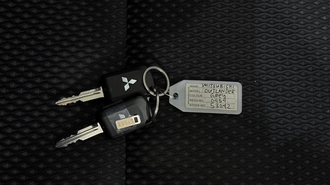 2017 Mitsubishi Outlander Ls (4x2), Automatic, 96690 km, Key Close-up