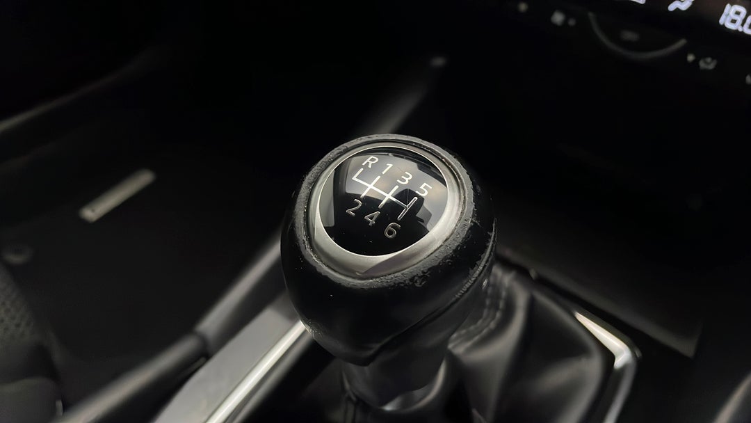 Gear Lever Knob Wear