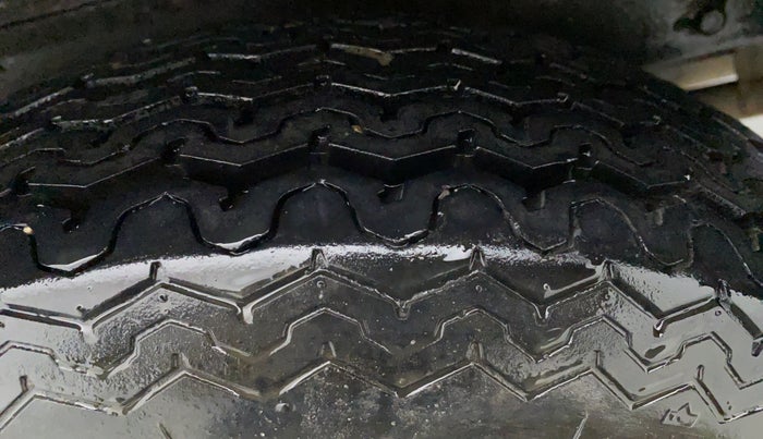 2018 Maruti OMNI E 8 STR, Petrol, Manual, 12,381 km, Right Rear Tyre Tread