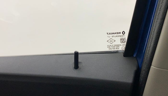 2019 Renault TRIBER RXZ, Petrol, Manual, 52,155 km, Lock system - Door lock knob has minor damage
