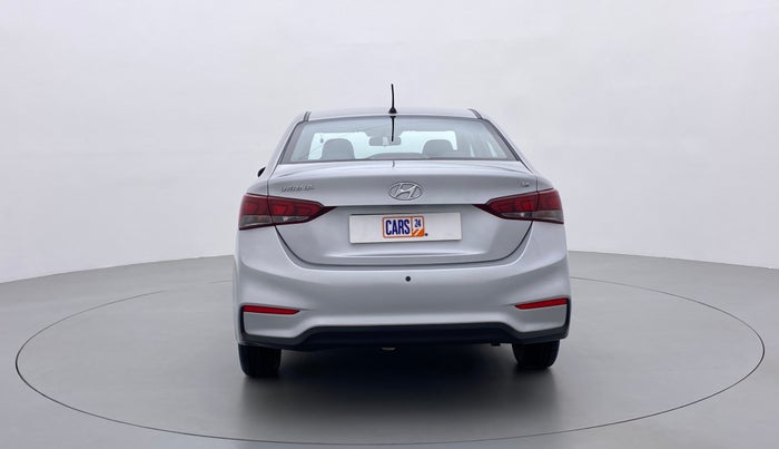 2017 Hyundai Verna 1.6 E VTVT, Petrol, Manual, 22,495 km, Back/Rear