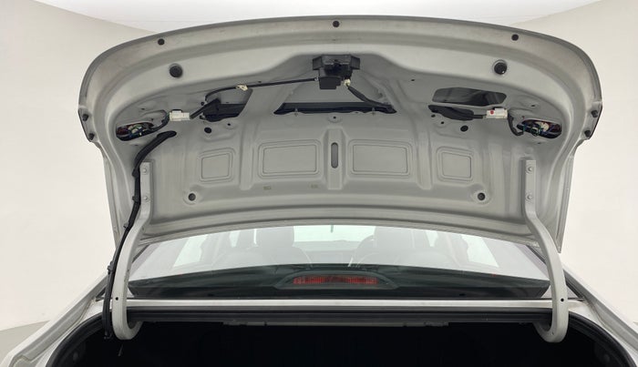 2017 Hyundai Verna 1.6 E VTVT, Petrol, Manual, 22,495 km, Boot Door Open