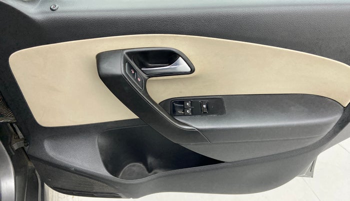 2011 Volkswagen Polo COMFORTLINE 1.2L PETROL, Petrol, Manual, 14,300 km, Driver Side Door Panels Control