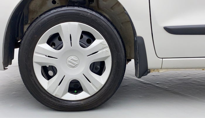 2017 Maruti Wagon R 1.0 VXI, Petrol, Manual, 37,427 km, Left Front Wheel