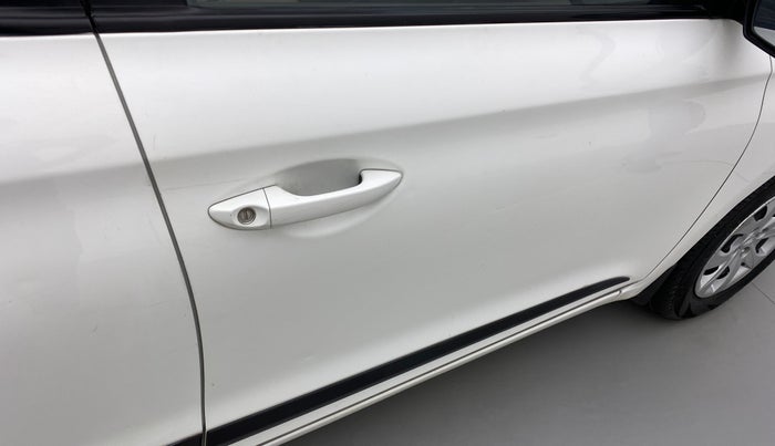 2015 Hyundai Elite i20 SPORTZ 1.2, Petrol, Manual, 69,055 km, Driver-side door - Minor scratches
