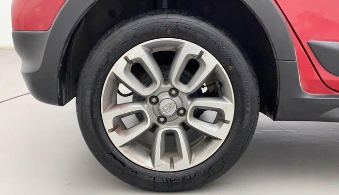 2017 Hyundai i20 Active 1.2 SX, Petrol, Manual, 88,078 km, Right Rear Wheel
