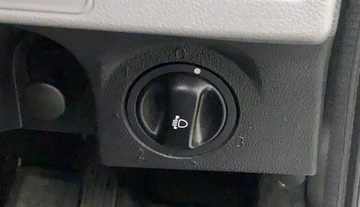 2011 Toyota Etios Liva VX, Petrol, Manual, 35,131 km, Dashboard - Headlight height adjustment not working
