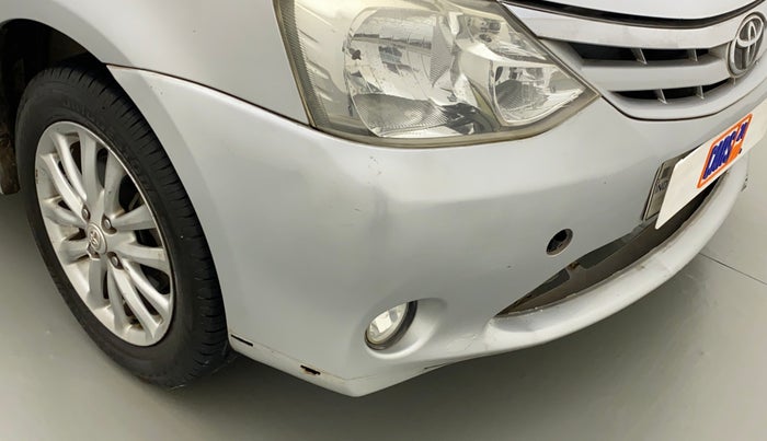 2011 Toyota Etios Liva VX, Petrol, Manual, 35,131 km, Front bumper - Slightly dented