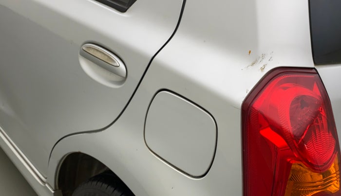 2011 Toyota Etios Liva VX, Petrol, Manual, 35,131 km, Left quarter panel - Minor scratches
