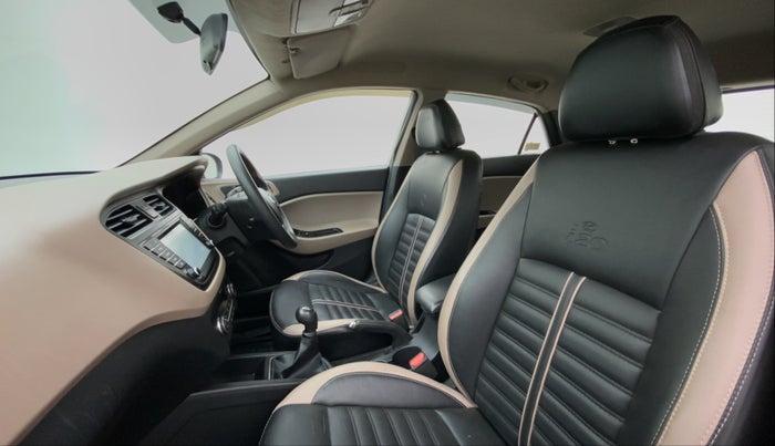 2017 Hyundai Elite i20 ASTA 1.2, Petrol, Manual, 29,770 km, Right Side Front Door Cabin