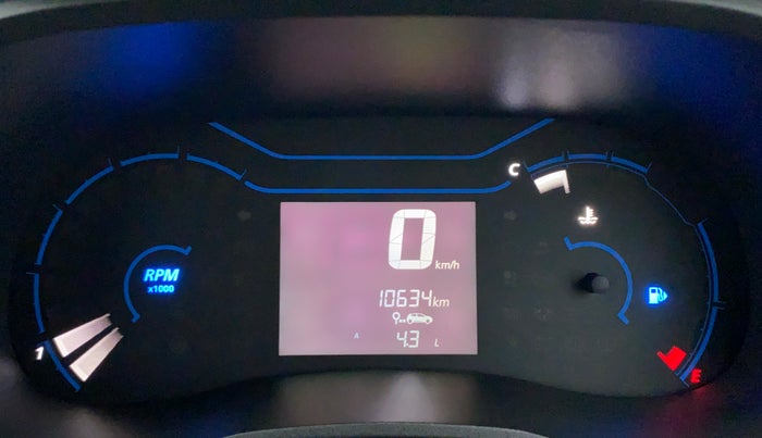 2019 Renault Kwid 1.0 RXT Opt, Petrol, Manual, 10,720 km, Odometer Image