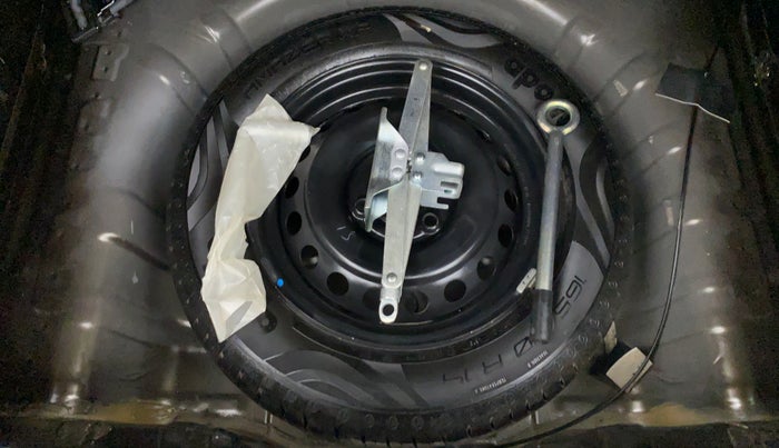 2019 Renault Kwid 1.0 RXT Opt, Petrol, Manual, 10,720 km, Spare Tyre