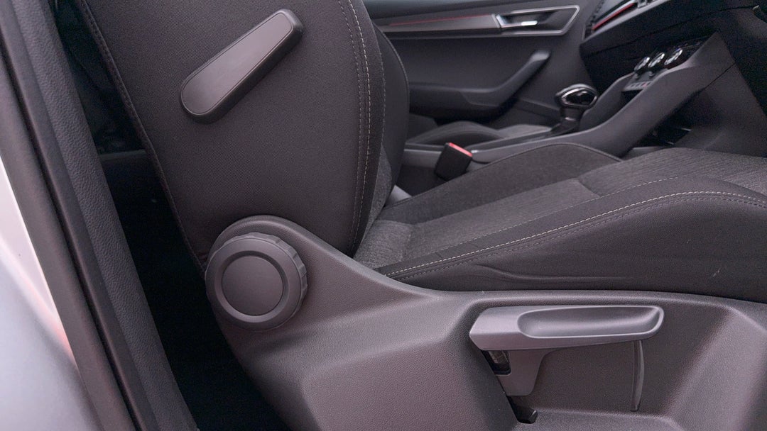 2020 SKODA Karoq 110tsi, Automatic, 49255 km, Drivers Side Adjustment Panel