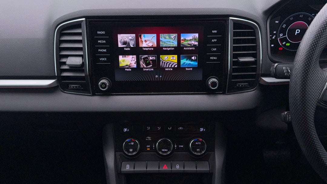 2020 SKODA Karoq 110tsi, Automatic, 49255 km, Center Console