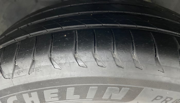 2018 Ford Ecosport 1.5TITANIUM TDCI, Diesel, Manual, 1,00,775 km, Left Front Tyre Tread