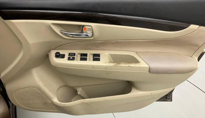 2017 Maruti Ciaz SHVS VDI, Diesel, Manual, 61,522 km, Driver Side Door Panels Control
