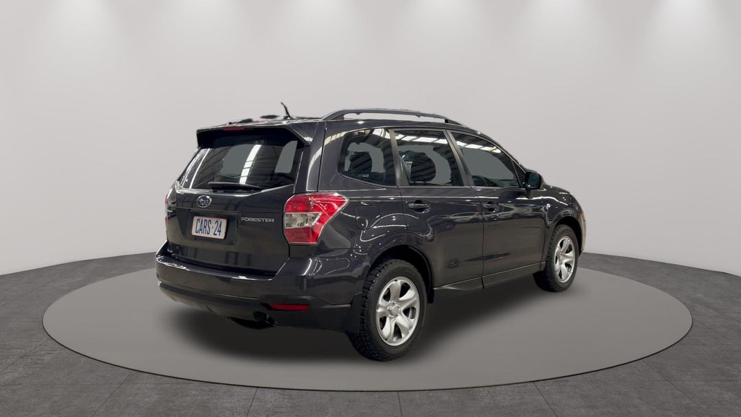 Right Back Diagonal (45- Degree) View