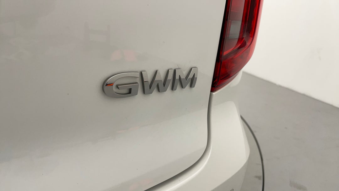 Badge (Boot Right Side)