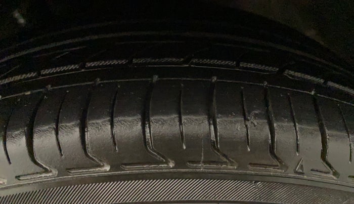2020 Hyundai AURA S 1.2 CNG, CNG, Manual, 53,586 km, Left Rear Tyre Tread