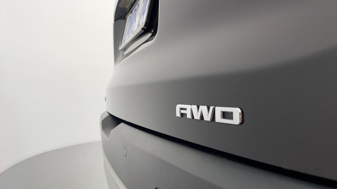 Badge (Boot Right Side)