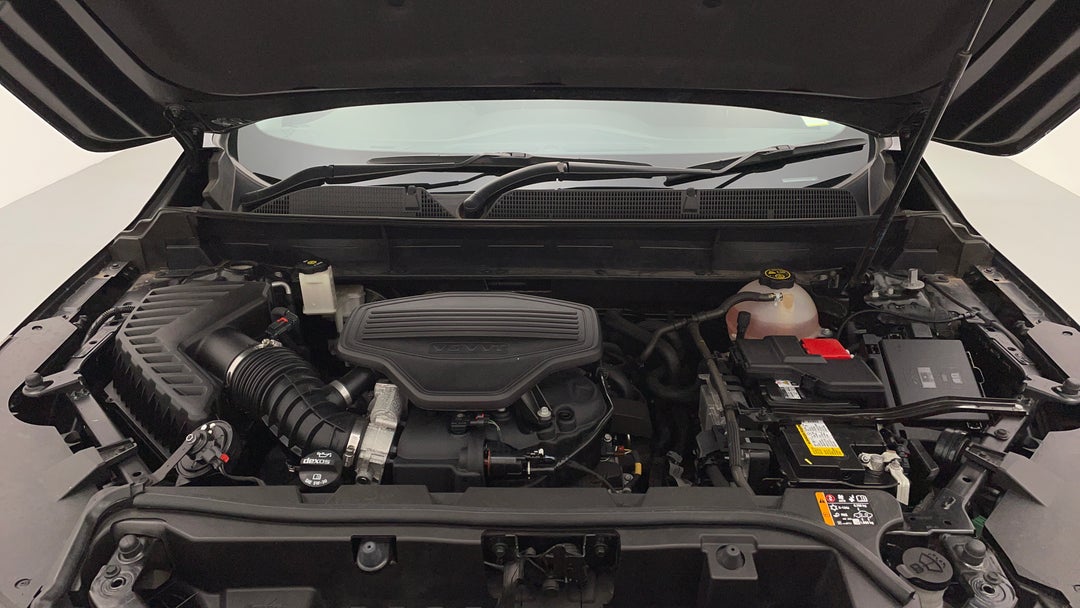 Open Bonnet (Engine)