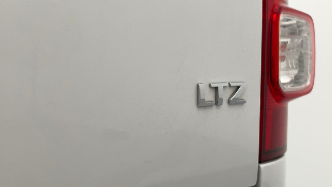 Badge (Boot Right Side)