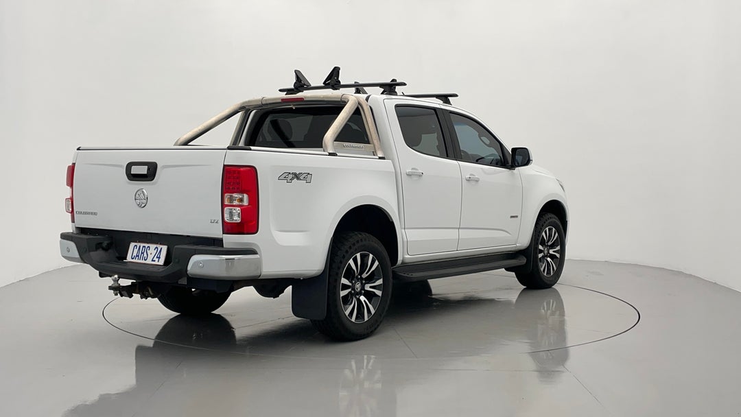 Right Back Diagonal (45- Degree) View