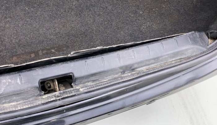 2011 Toyota Etios V, Petrol, Manual, 71,830 km, Dicky (Boot door) - Trim lock has minor damage
